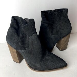 Vince Camuto Cava Black Ankle Boots 6
